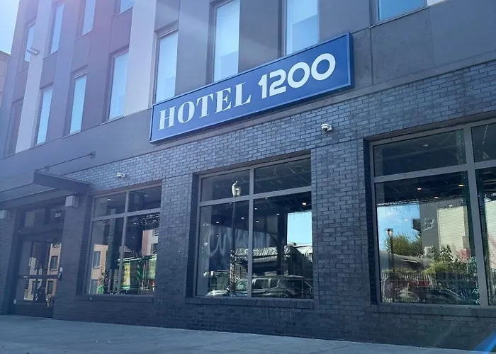 Hotel 1200